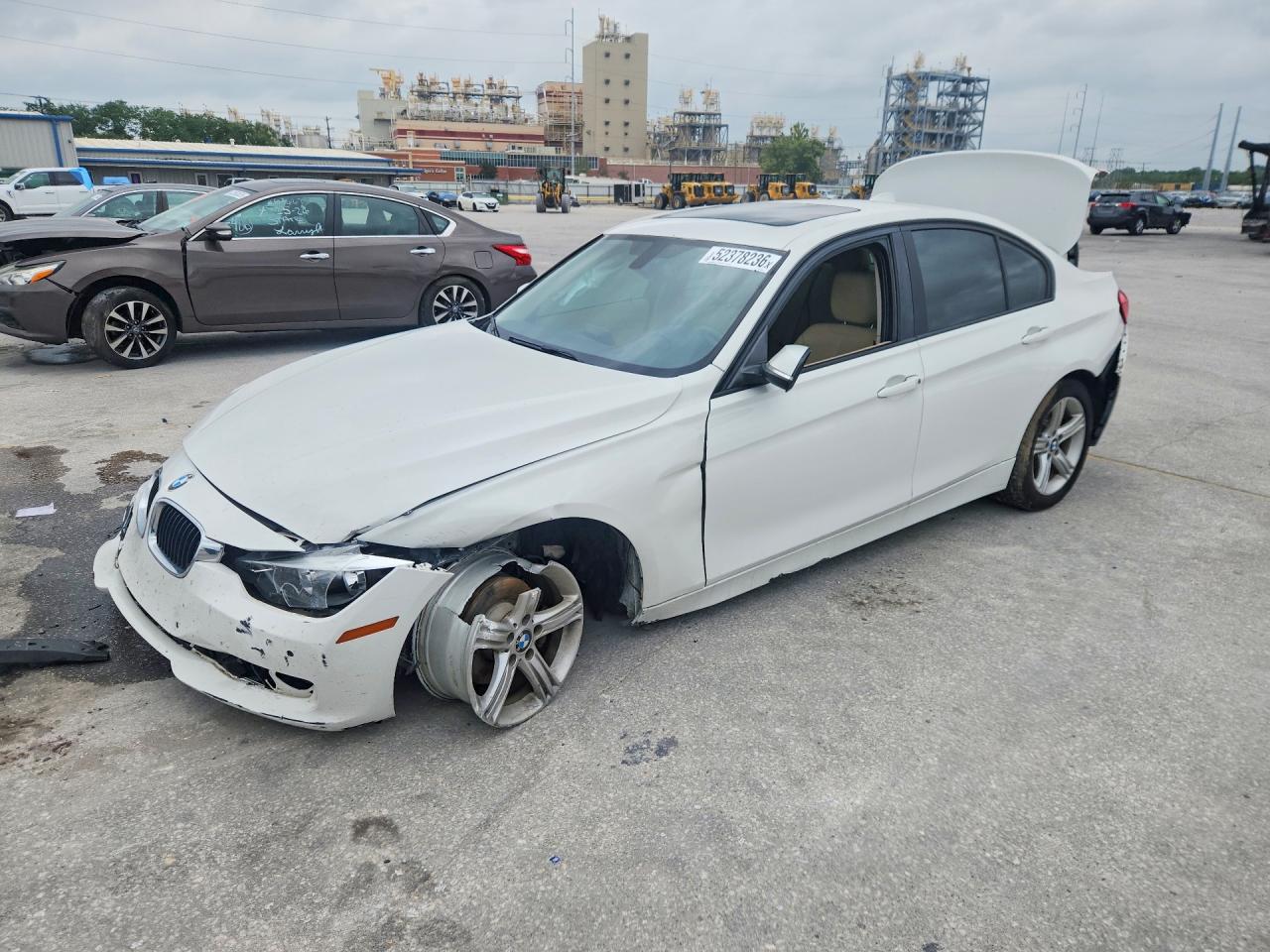2015 BMW 3 Series 328i, VIN WBA3A5G59FNS85301 — Front end