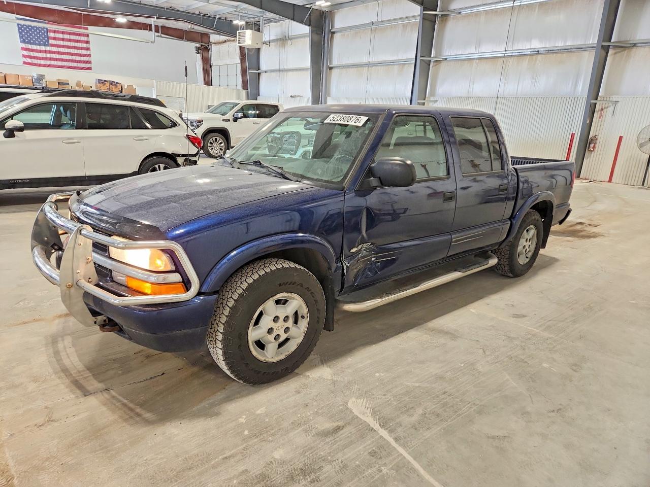 2004 Chevrolet S-10 LS, VIN 1GCDT13X04K113495 — Rear end