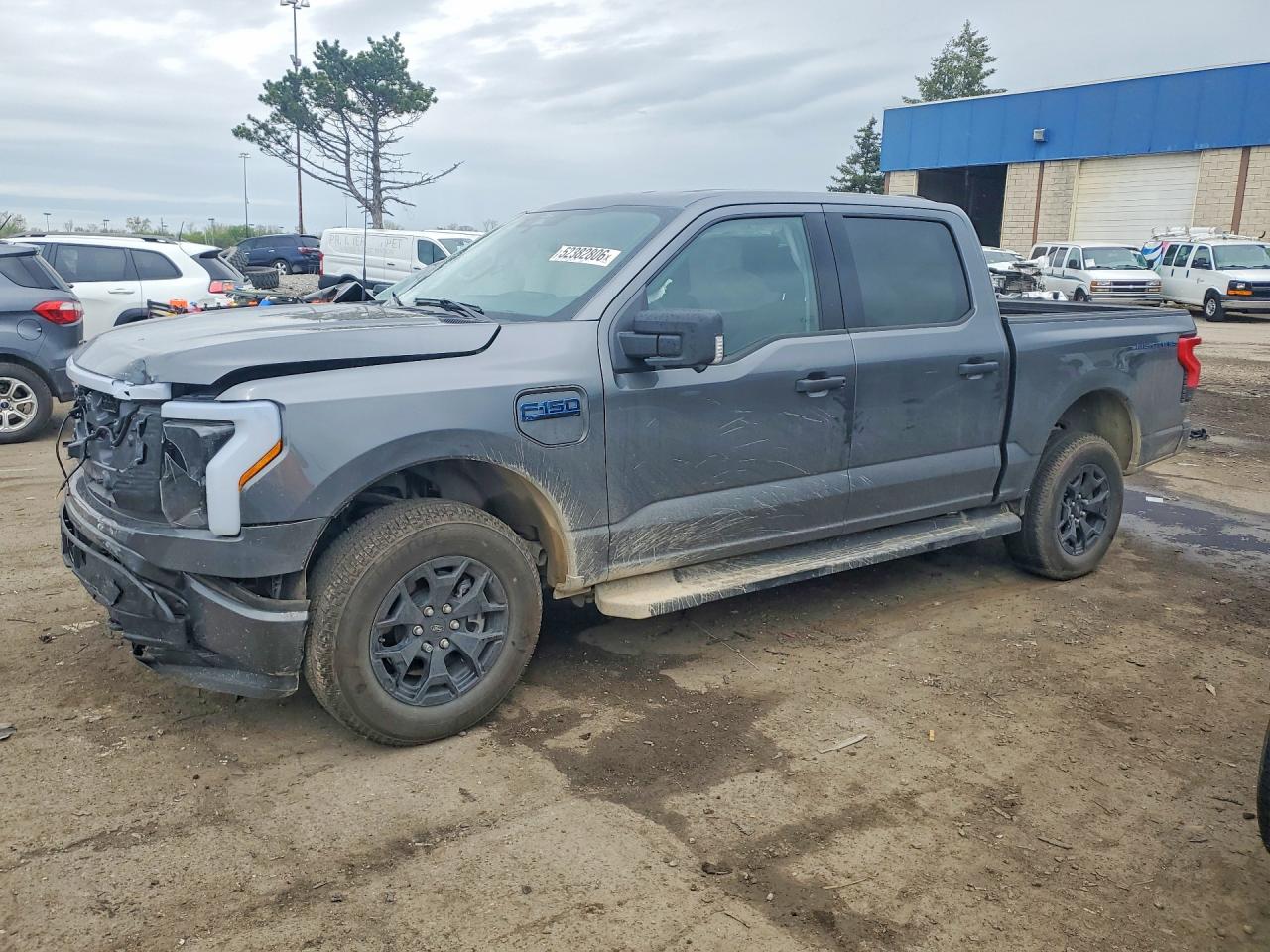 2025 Ford F-150 Lightning XLT, VIN 1FTVW3LK0SWG35156 — Front end