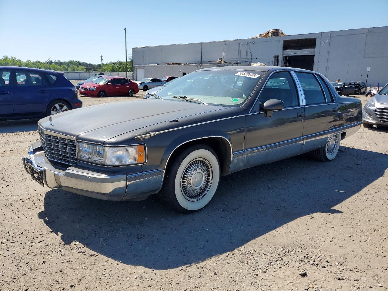 1993 Cadillac Fleetwood, VIN 1G6DW527XPR707896 — Rear end