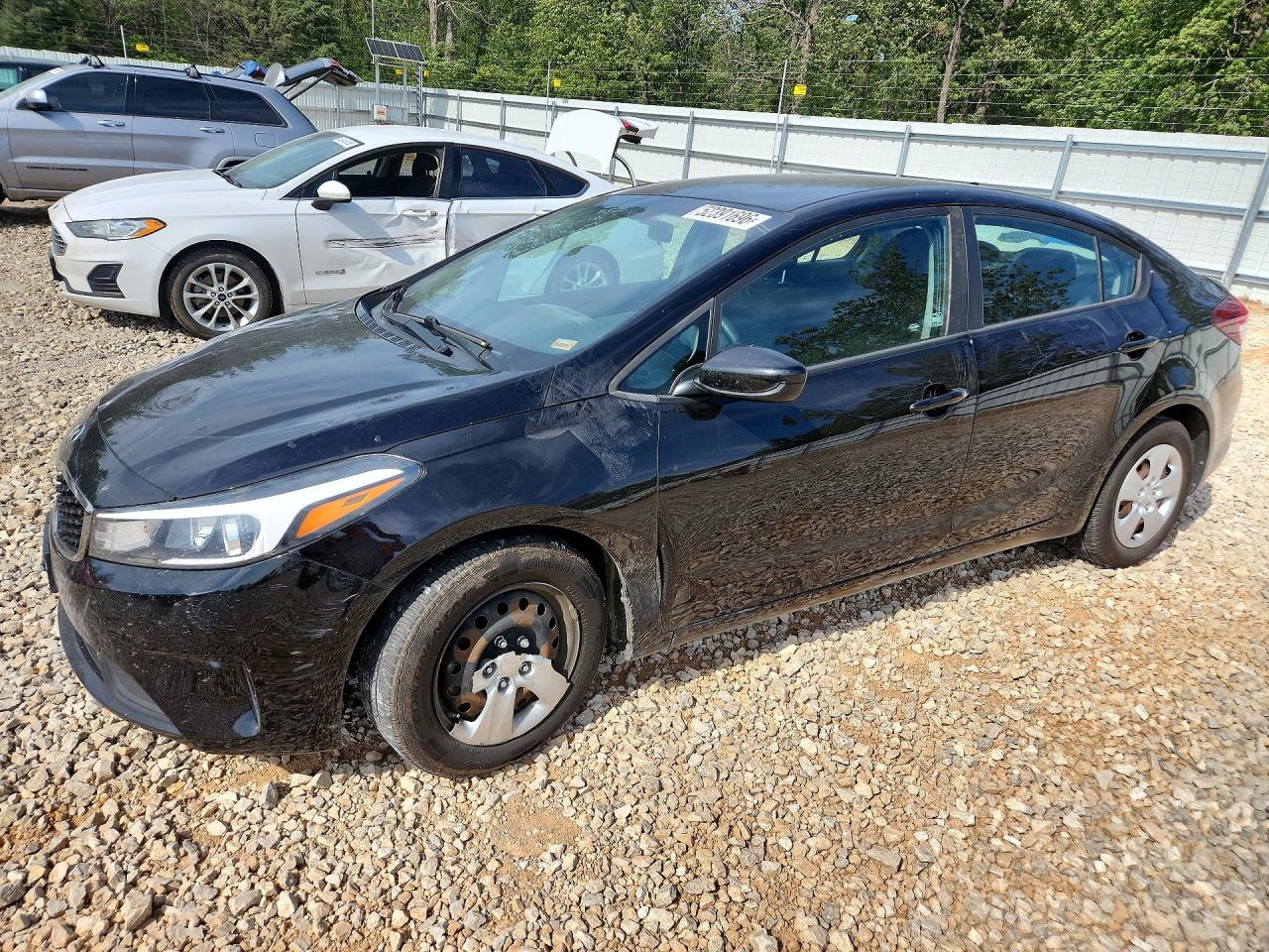 2017 Kia Forte LX, VIN 3KPFL4A77HE045363 — Front end