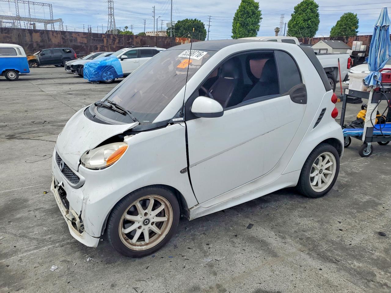 2013 Smart fortwo Pure, VIN WMEEJ3BA5DK639903 — Auction photo 1 of 12