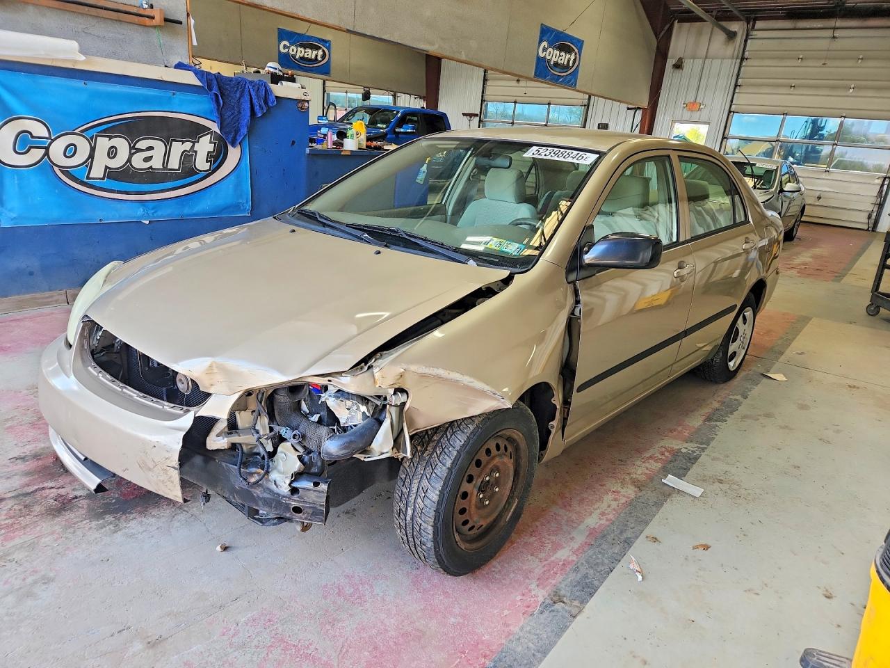 2005 Toyota Corolla LE, VIN 2T1BR32E85C555915 — Front end