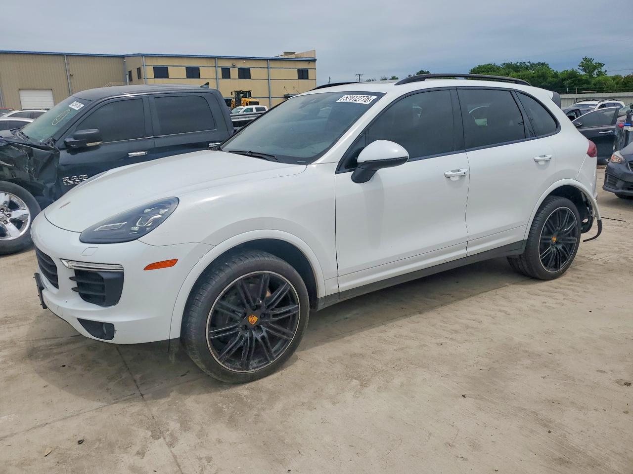 2018 Porsche Cayenne, VIN WP1AA2A29JKA02606 — Rear end