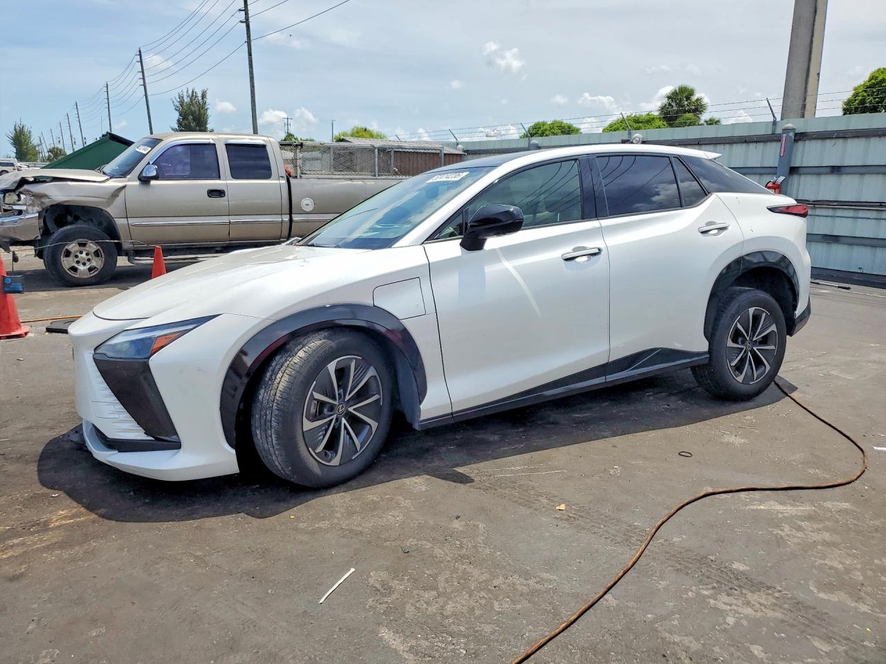 2025 Lexus RZ 300e Premium, VIN JTJABABBXSA008457 — Front end