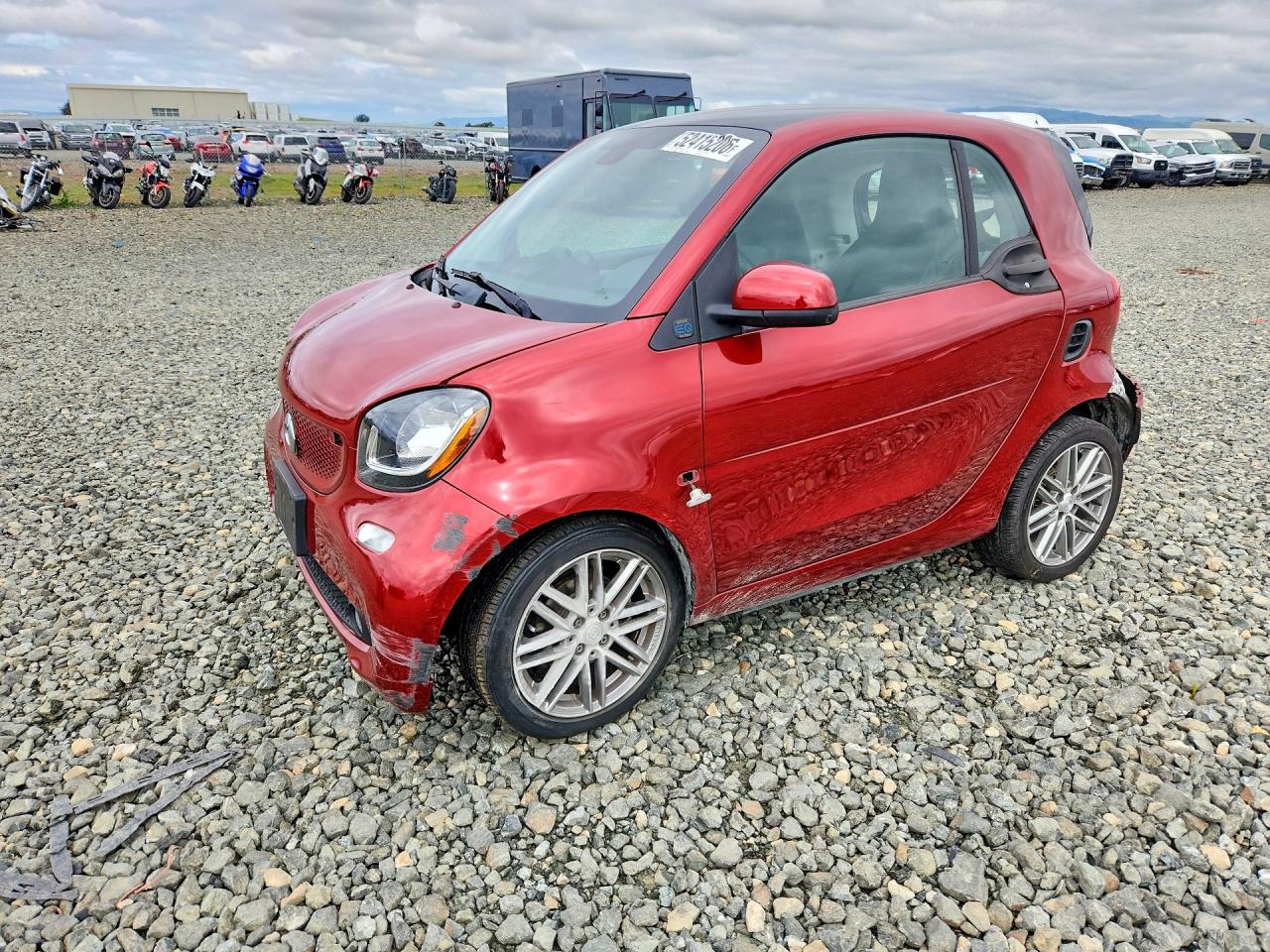 2019 Smart fortwo Prime, VIN WMEFJ9BA3KK398864 — Зад