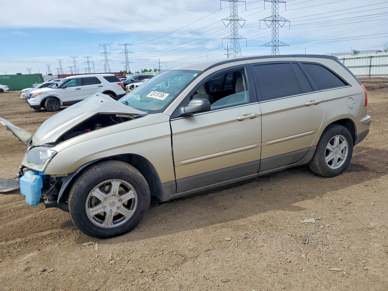 2005 Chrysler Pacifica Touring, VIN 2C4GM68475R361204 — Перед