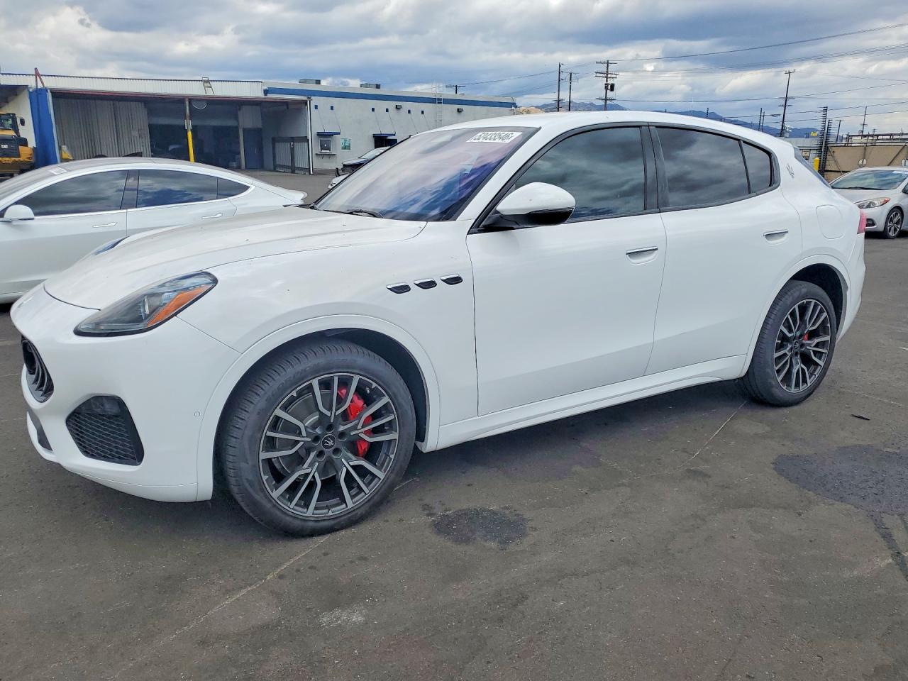 2023 Maserati Grecale GT, VIN ZN682AVA7P7416390 — Мелкие вмятины и царапины
