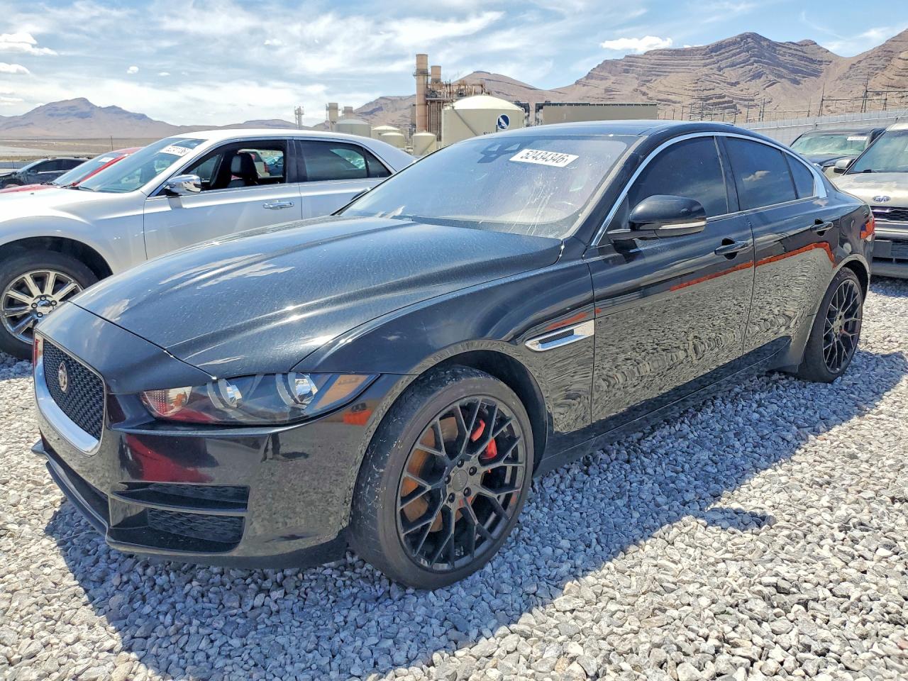 2017 Jaguar XE 35t Premium, VIN SAJAJ4BV8HCP14987 — Механическое
