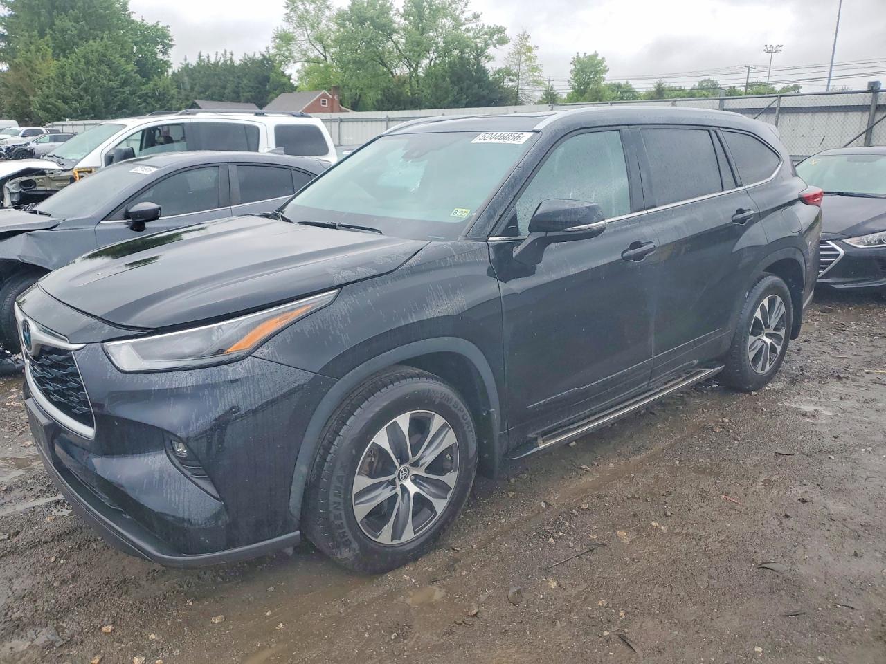 2023 Toyota Highlander XLE, VIN 5TDKDRBH7PS014697 — Rear end