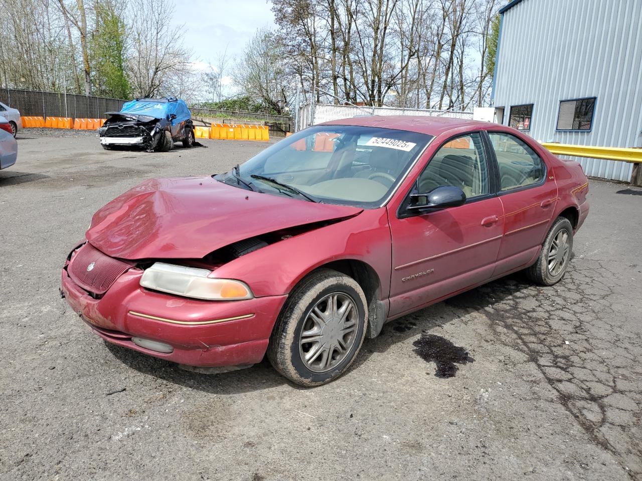 1998 Chrysler Cirrus LXi, VIN 1C3EJ56H7WN307792 — Перед