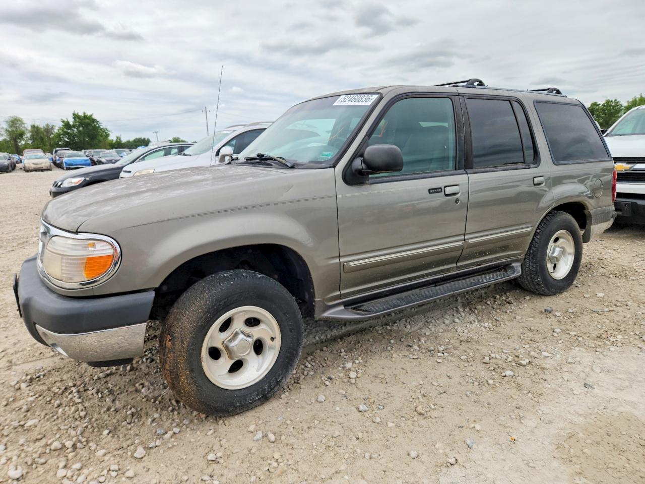 2001 Ford Explorer XLT, VIN 1FMDU73E71ZA46908 — Hail