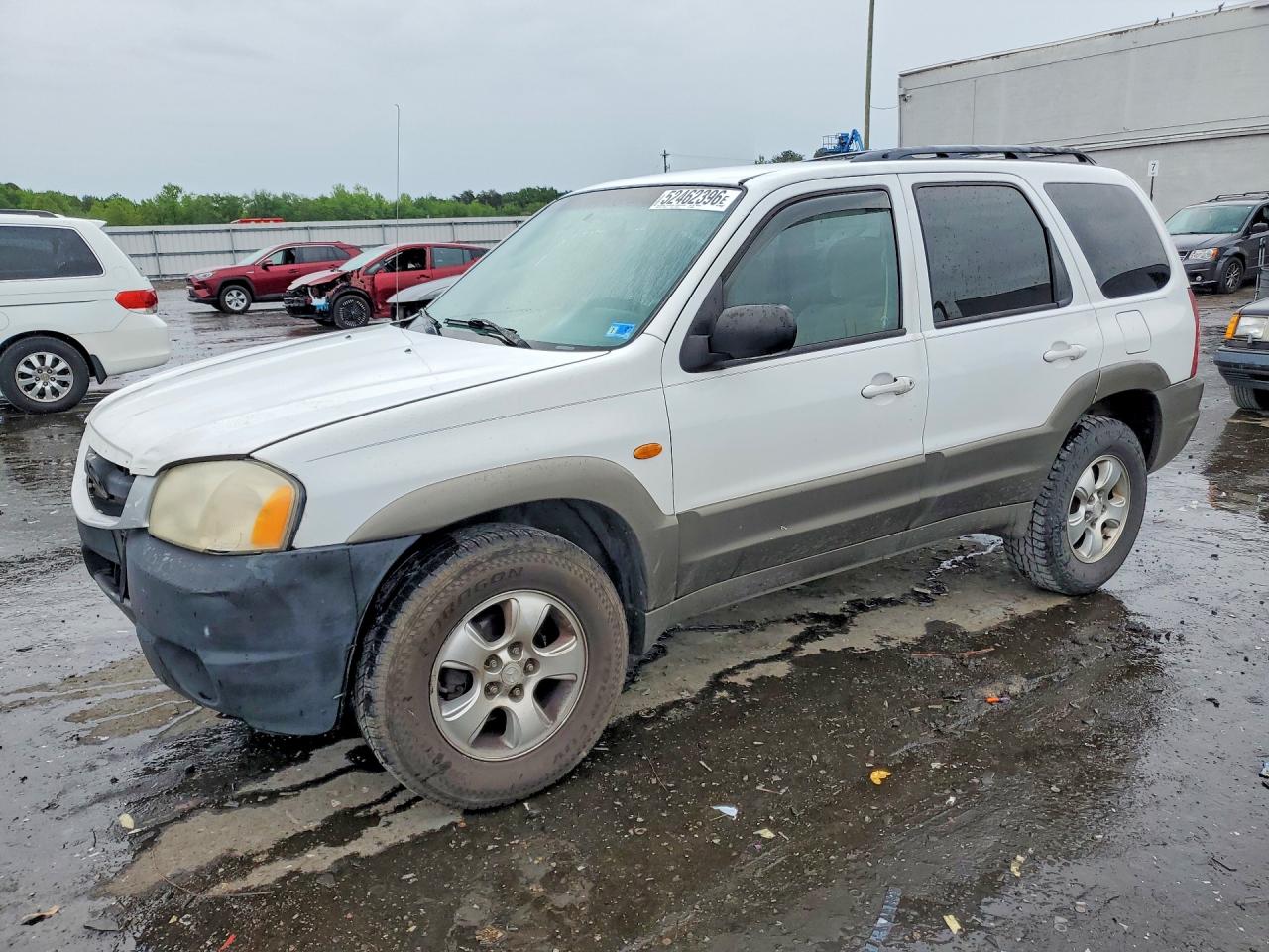 2003 Mazda Tribute LX, VIN 4F2YZ04163KM39742 — Перед