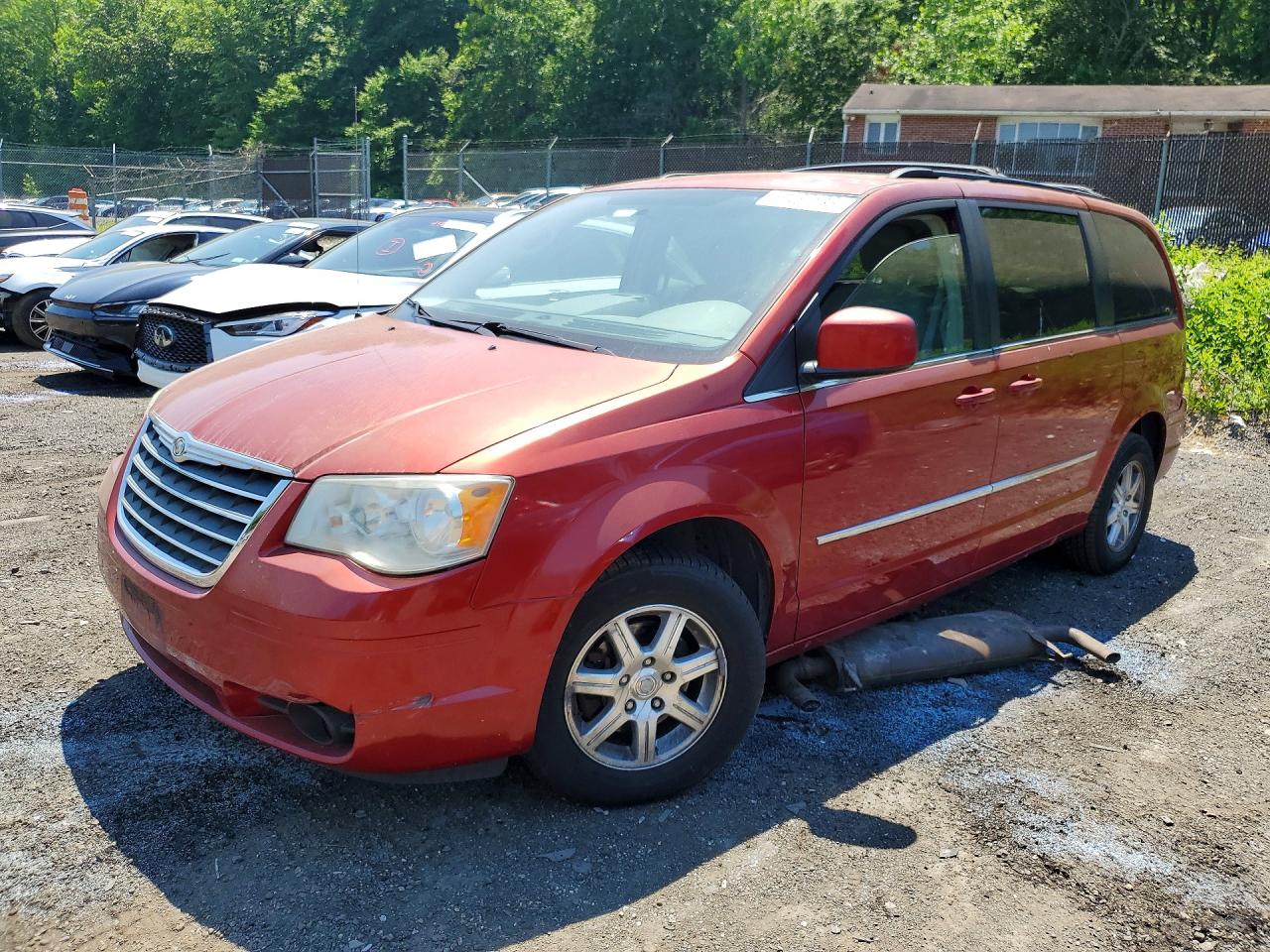 2010 Chrysler Town & Country Touring, VIN 2A4RR5D15AR116986 — Rear end