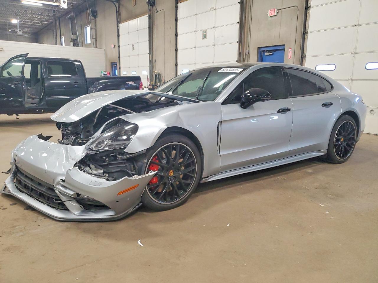 2018 Porsche Panamera Turbo, VIN WP0AF2A70JL140804 — Front end