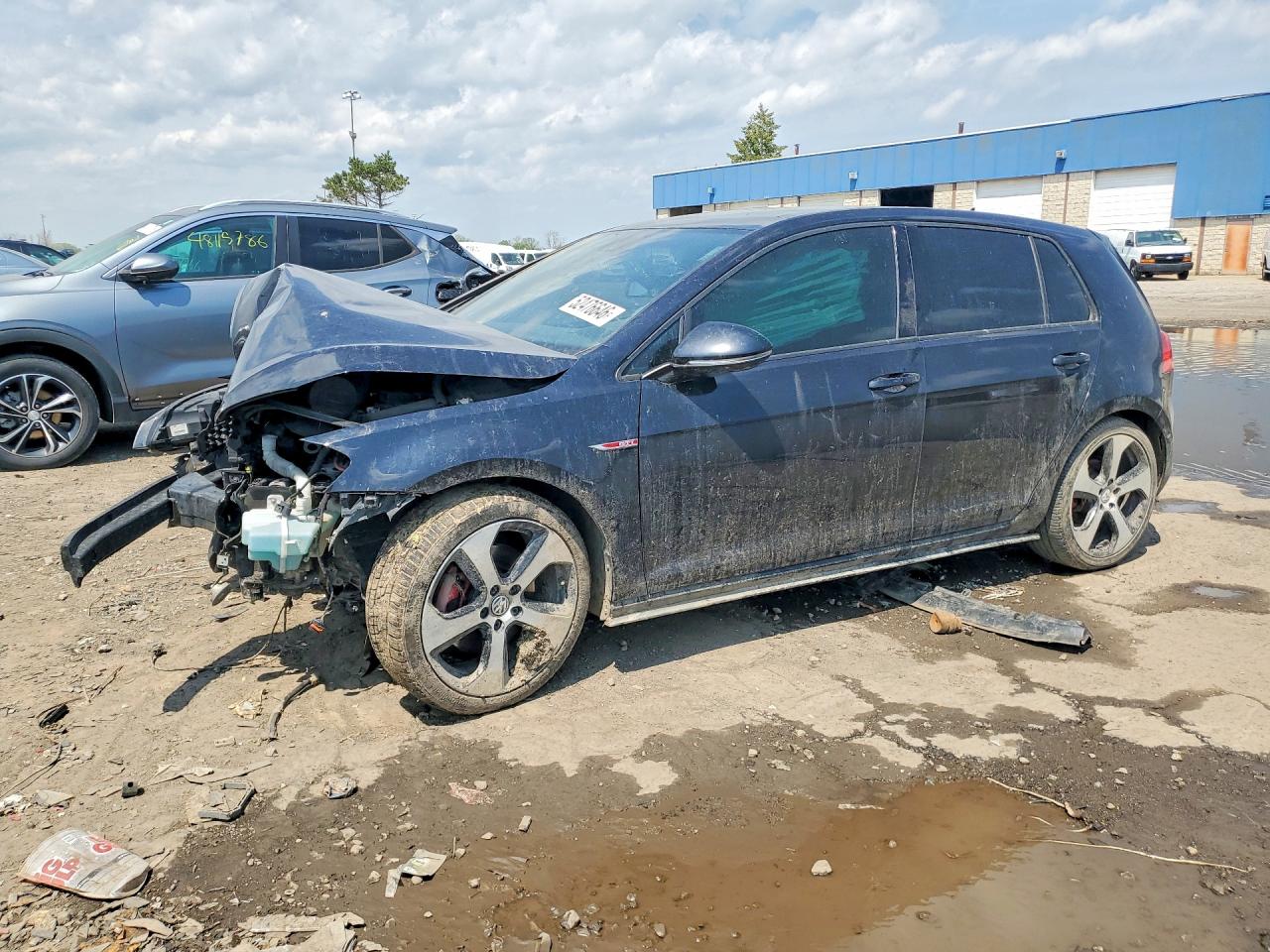 2016 Volkswagen Golf GTI S, VIN 3VW4T7AU0GM003617 — Front end