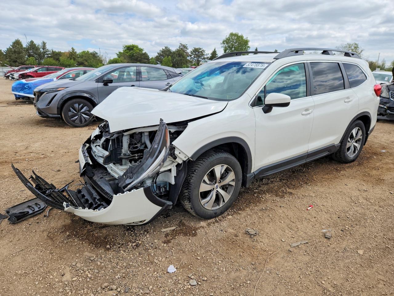 2020 Subaru Ascent Premium, VIN 4S4WMAFD5L3456038 — Front end