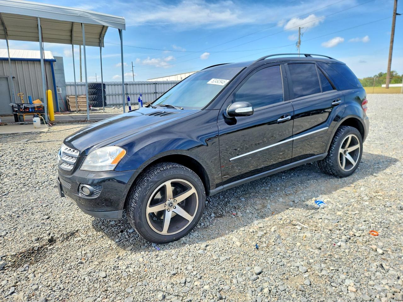 2006 Mercedes-Benz M 500, VIN 4JGBB75EX6A020898 — Rear end