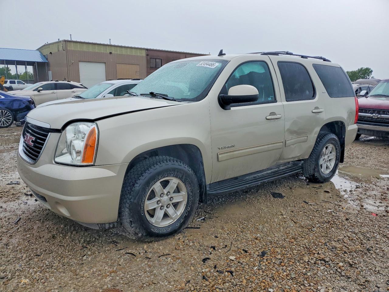 2014 GMC Yukon SLT, VIN 1GKS2CE07ER193851 — Side