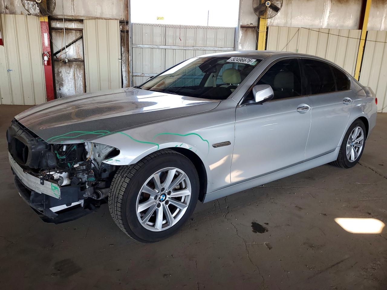 2016 BMW 5 Series 528i, VIN WBA5A5C54GG354951 — Front end