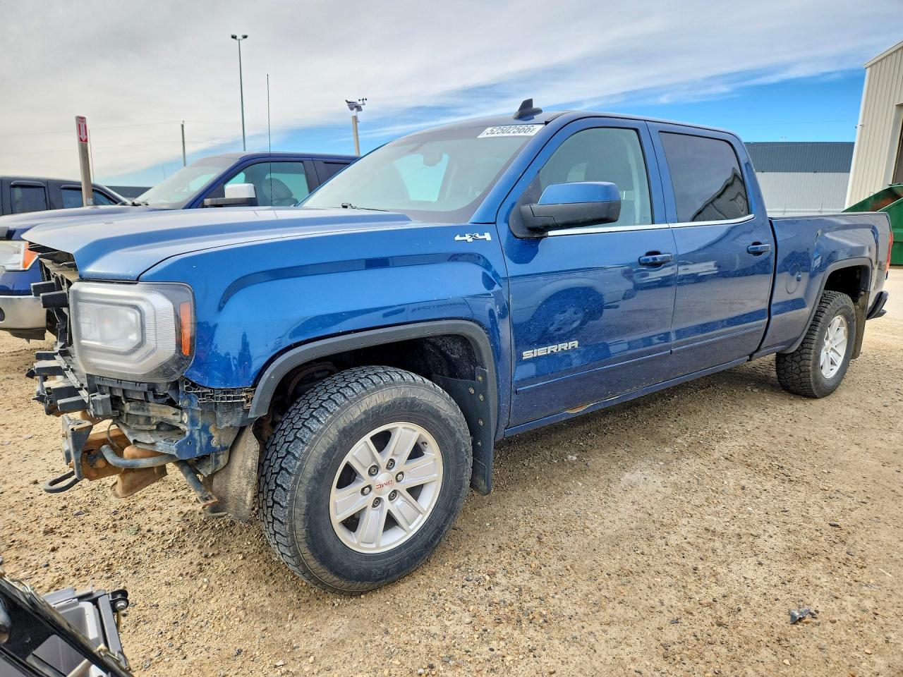 2018 GMC Sierra 1500 SLE, VIN 3GTU2MEC8JG185224 — Front end