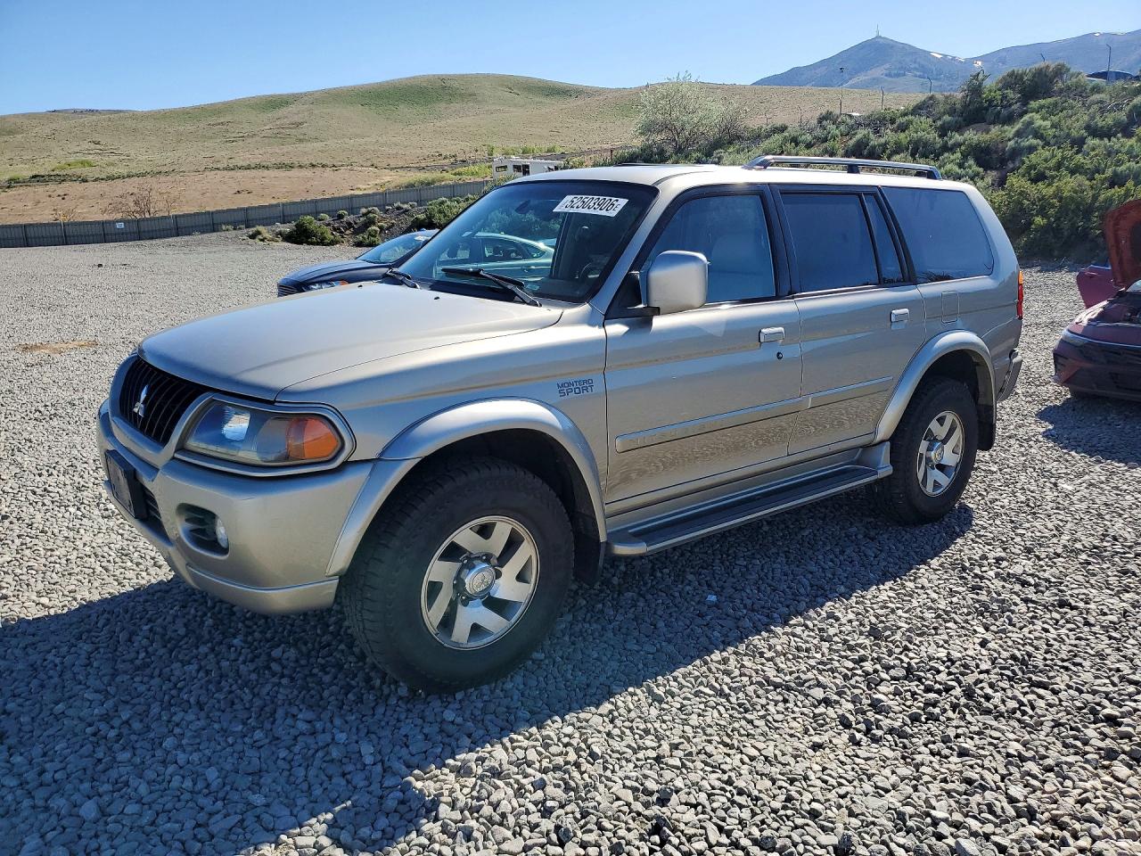 2002 Mitsubishi Montero Sport Limited, VIN JA4MT41R92J051095 — Перед