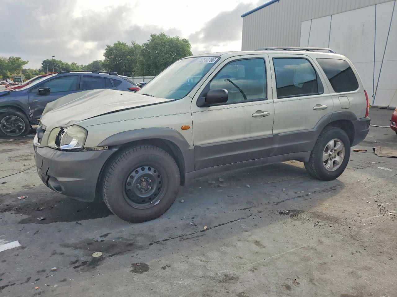 2003 Mazda Tribute ES, VIN 4F2CZ06173KM04196 — Перед