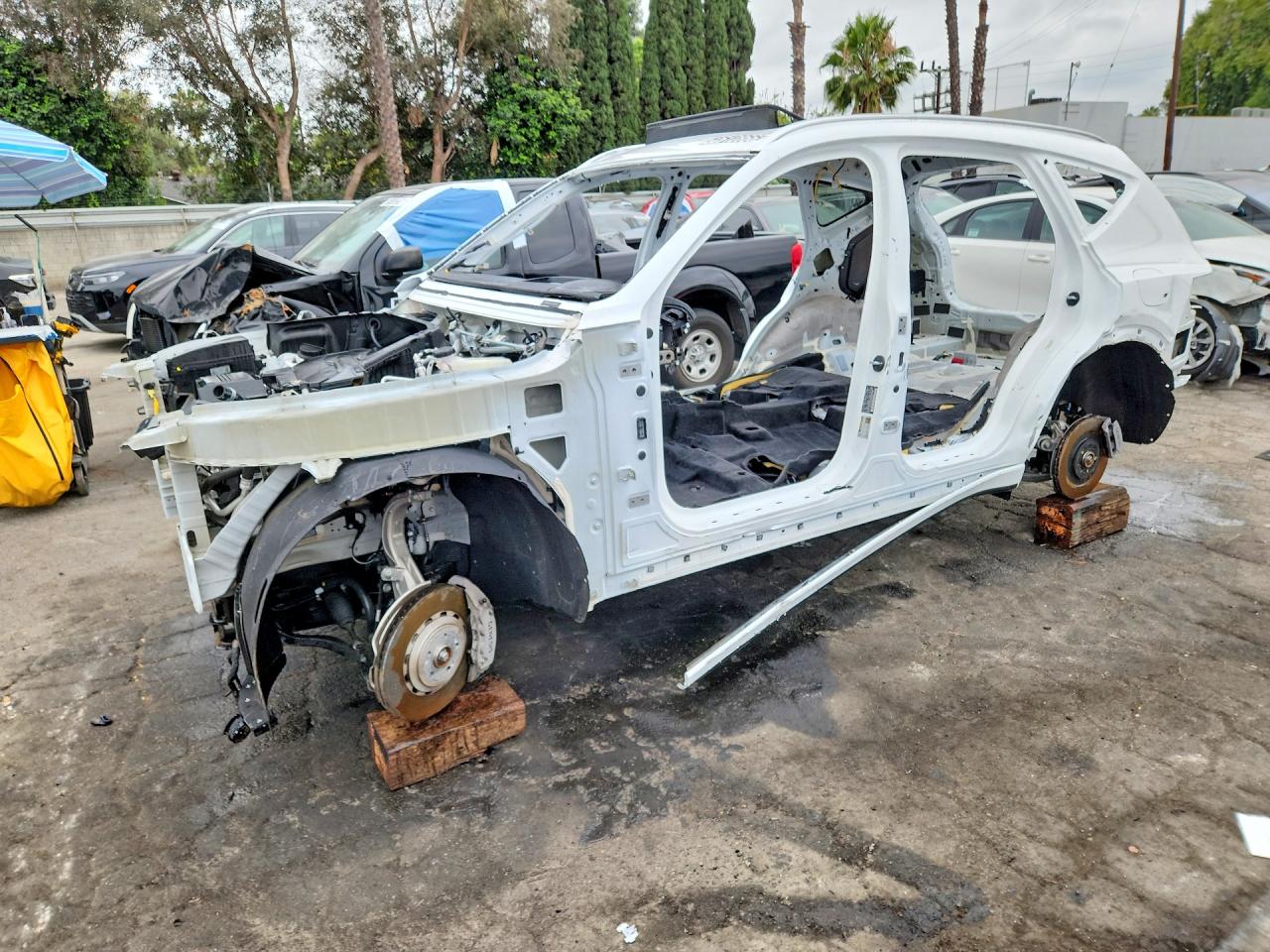2025 Genesis GV80 Prestige, VIN KMUHCESBXSU253082 — Stripped