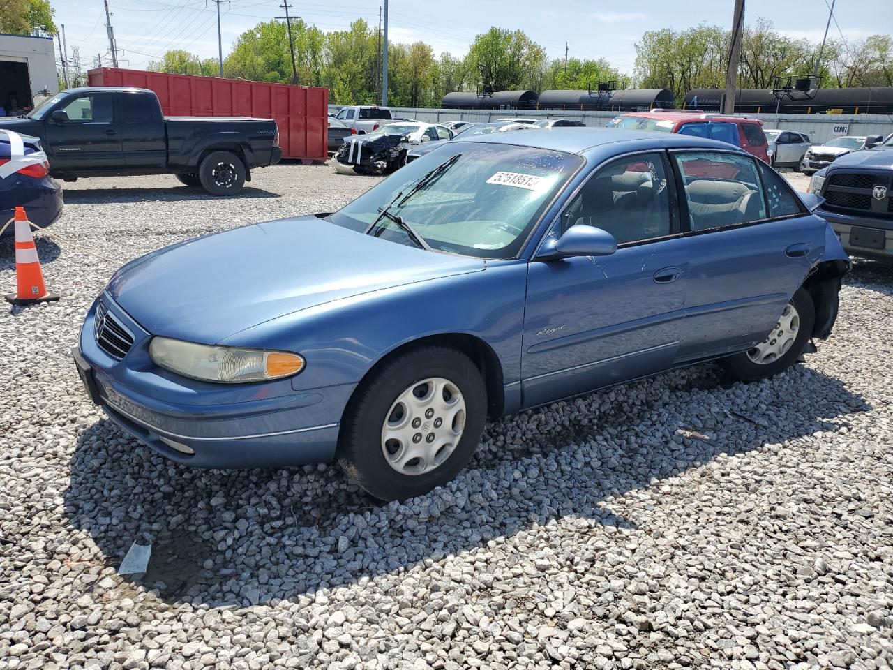 1998 Buick Regal LS, VIN 2G4WB52K6W1533172 — Зад