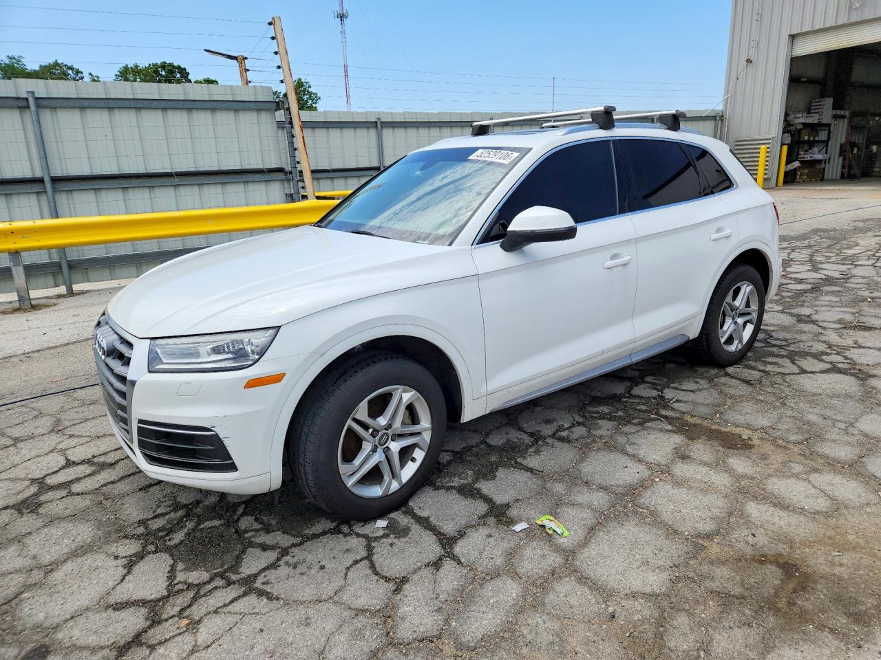 2019 Audi Q5 Premium, VIN WA1ANAFY0K2129303 — Rear end