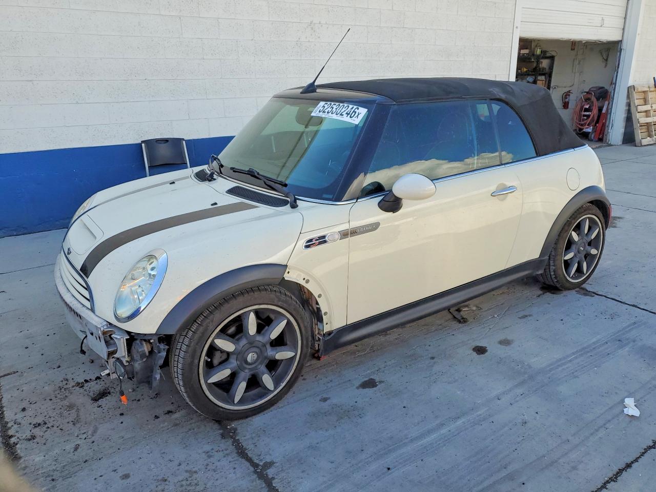 2008 MINI Convertible S, VIN WMWRH33508TL96933 — Front end