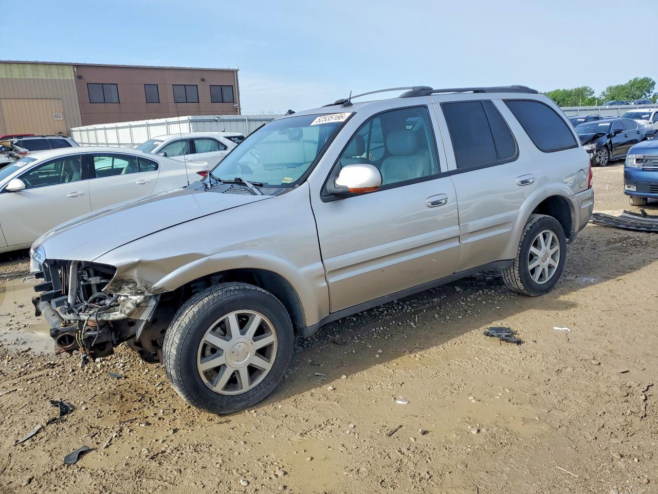 2004 Buick Rainier CXL, VIN 5GADT13S142265887 — Front end
