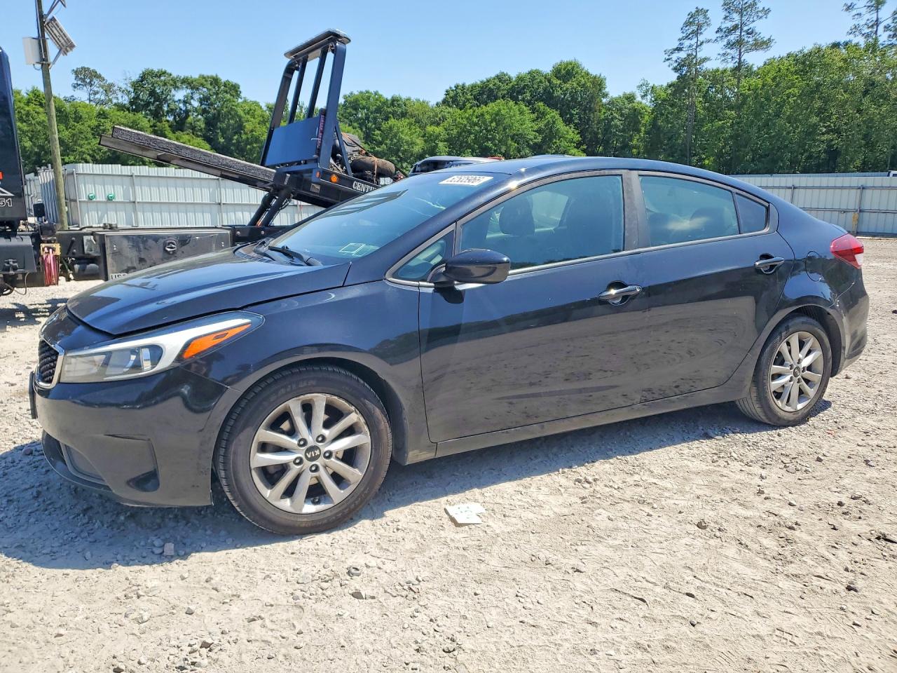 2017 Kia Forte LX, VIN 3KPFL4A79HE146288 — Front end