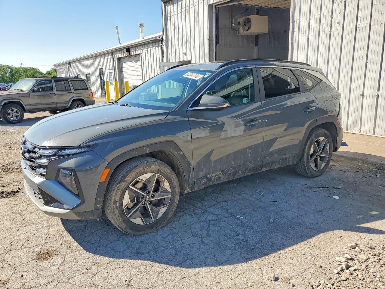 2025 Hyundai Tucson SEL Convenience, VIN 5NMJCCDE9SH489410 — Rear end