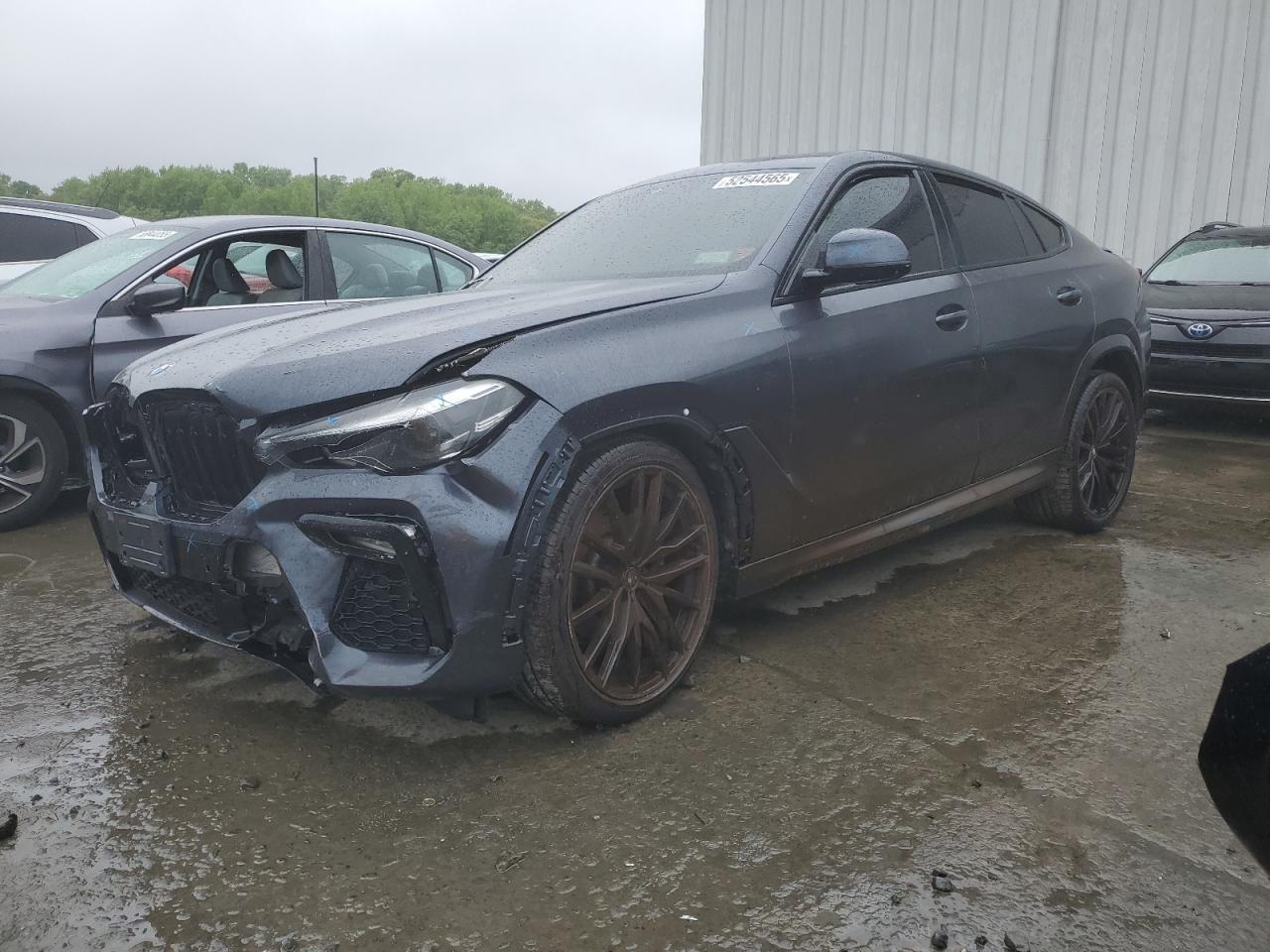 2020 BMW X6 sDrive40i, VIN 5UXCY4C08L9C65386 — Перед