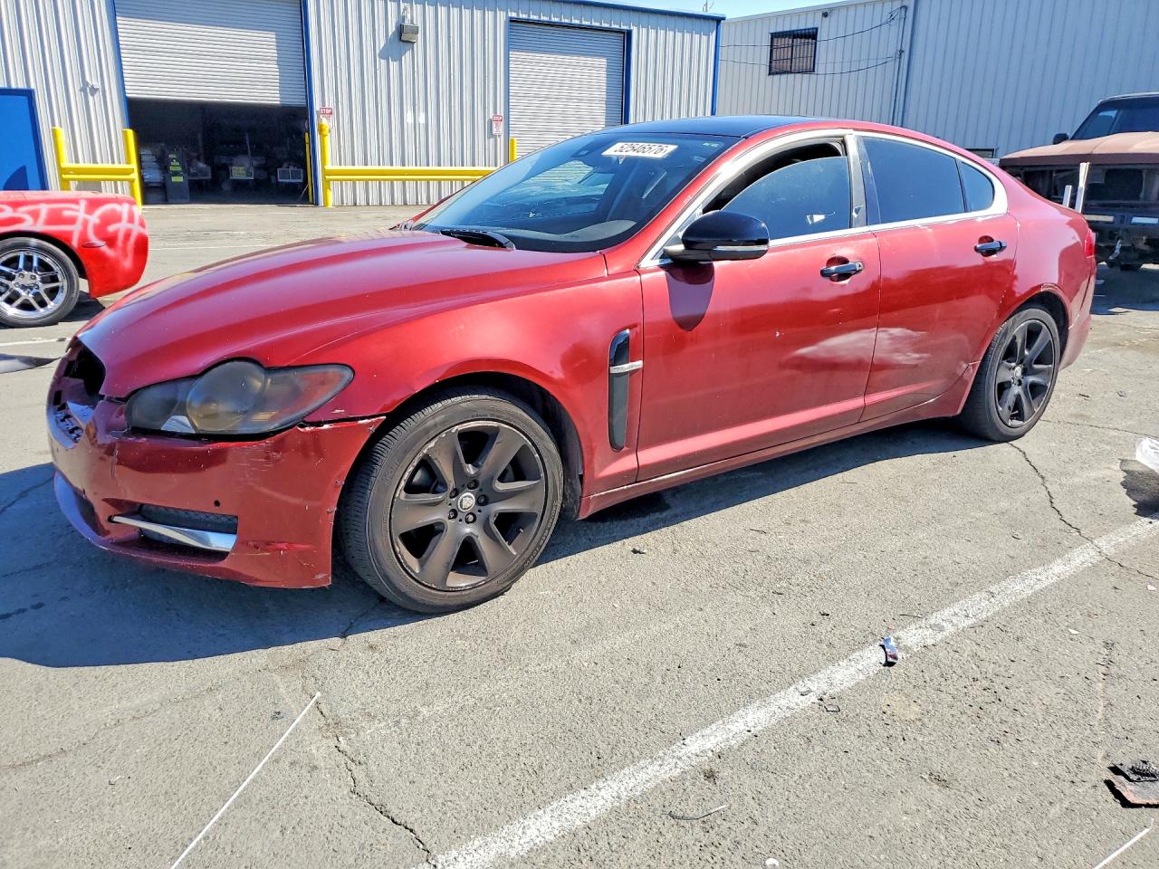 2010 Jaguar XF Luxury, VIN SAJWA0FA6AHR55722 — Front end