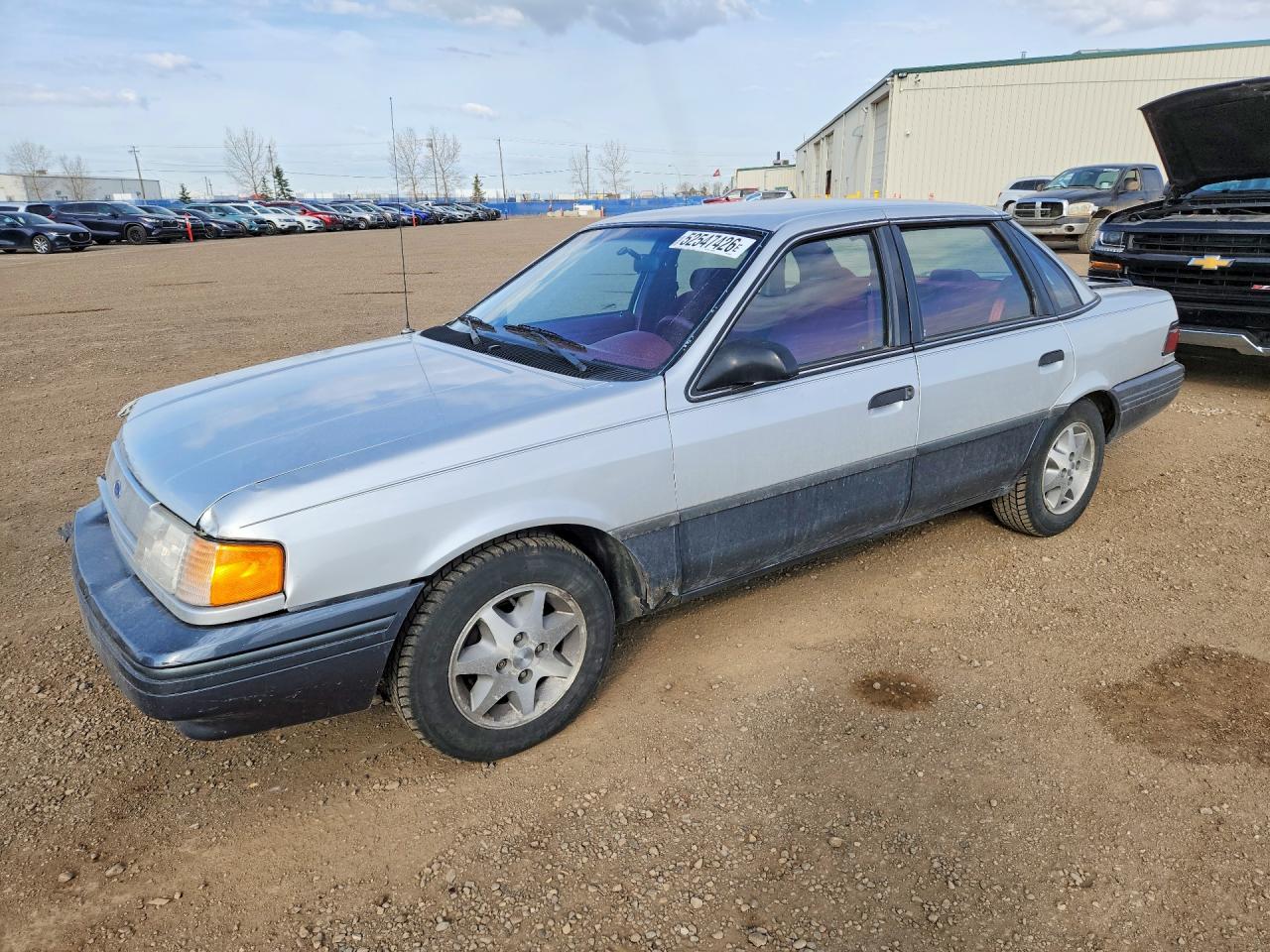 1993 Ford Tempo, VIN 2FABP36X0PB162879 — Front end