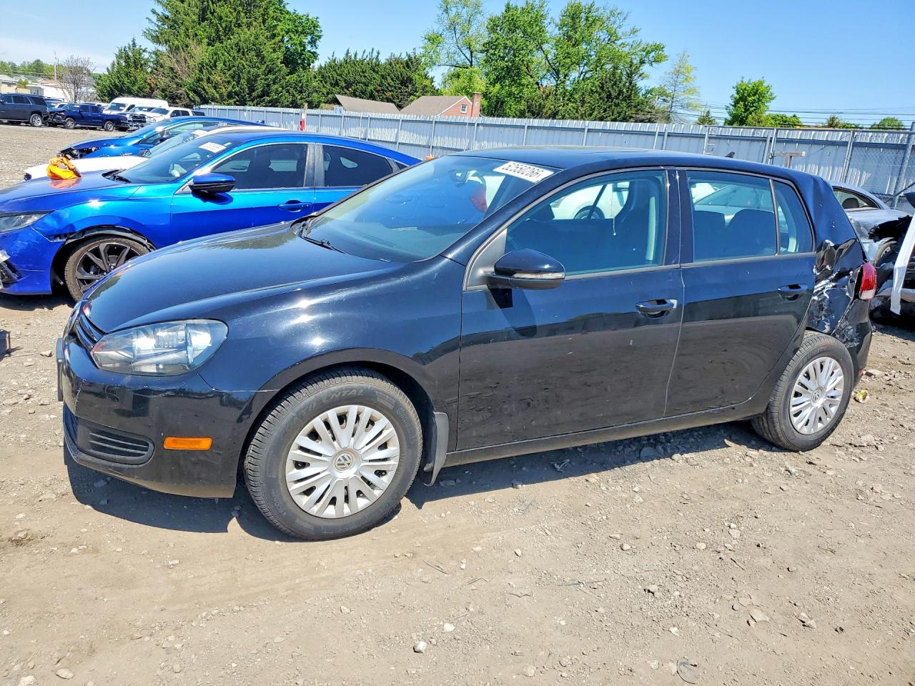 2014 Volkswagen Golf, VIN WVWDB7AJ7EW010136 — Rear end