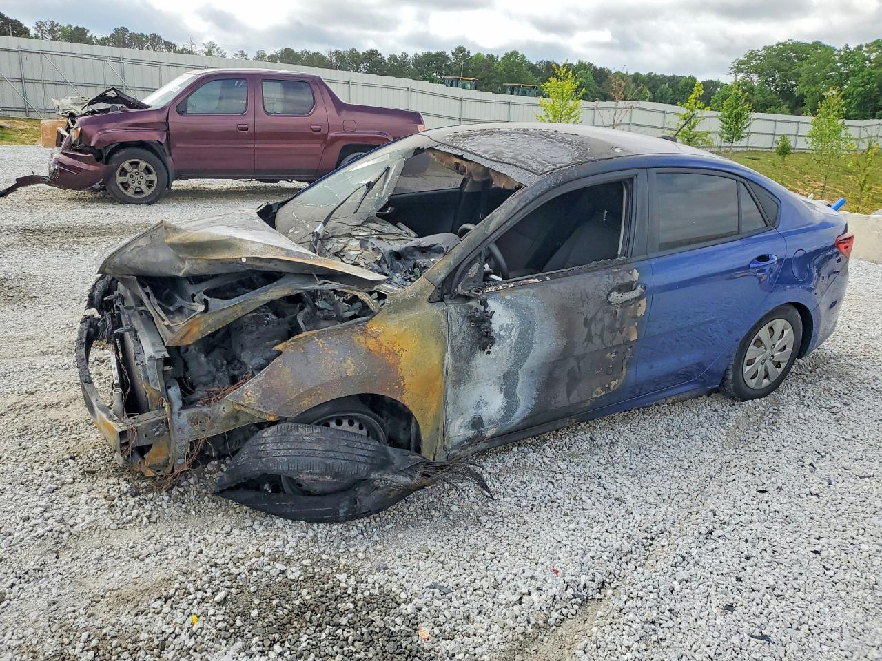 2020 Kia Rio S, VIN 3KPA24AD6LE338862 — Engine fire
