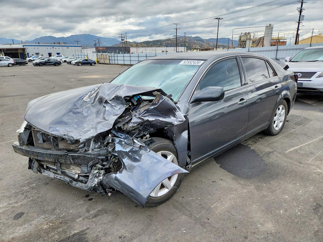 2008 Toyota Avalon Limited, VIN 4T1BK36B38U310625 — Front end