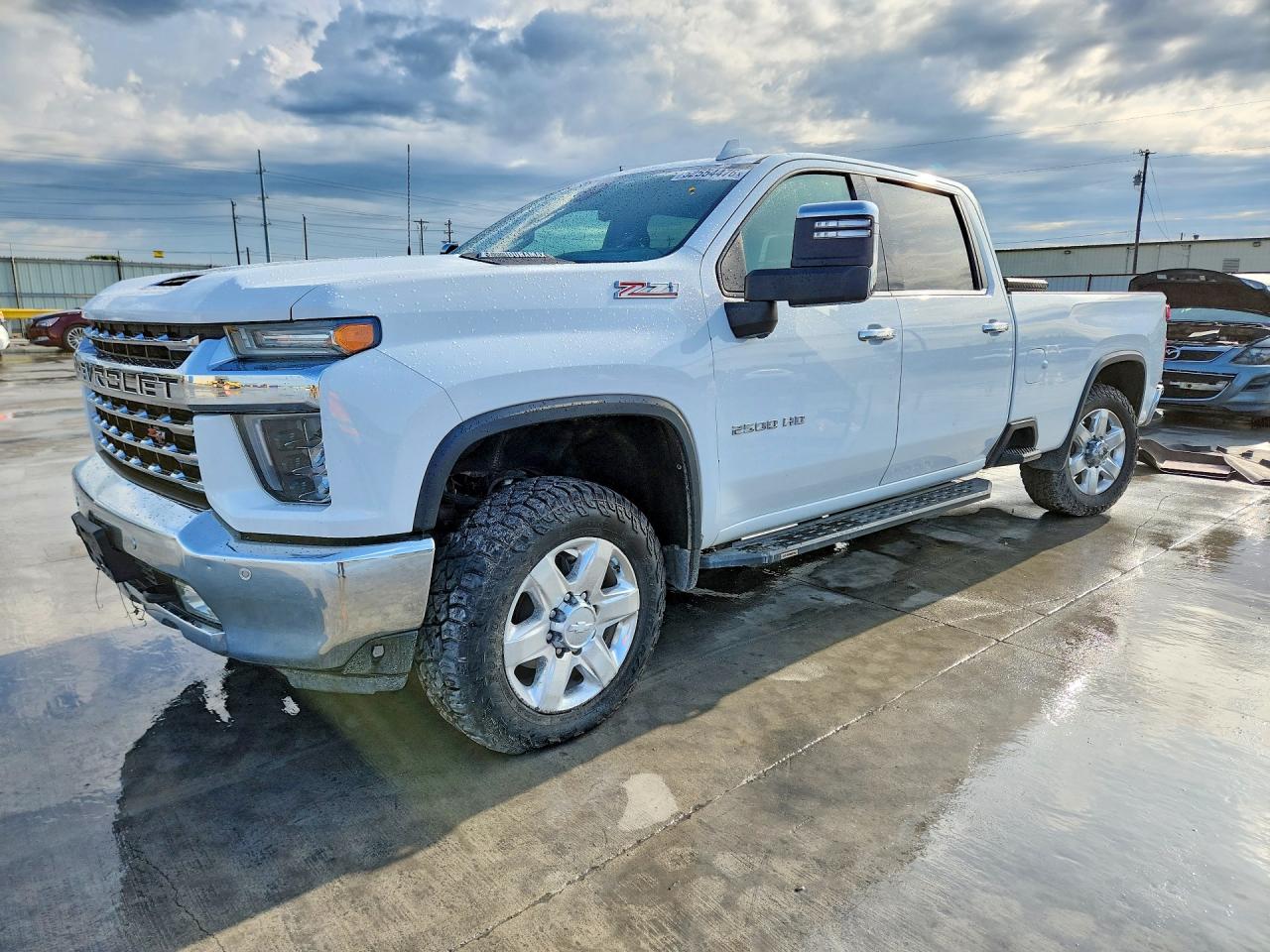 2020 Chevrolet Silverado 2500HD LTZ, VIN 1GC4YPEY1LF292213 — Rear end