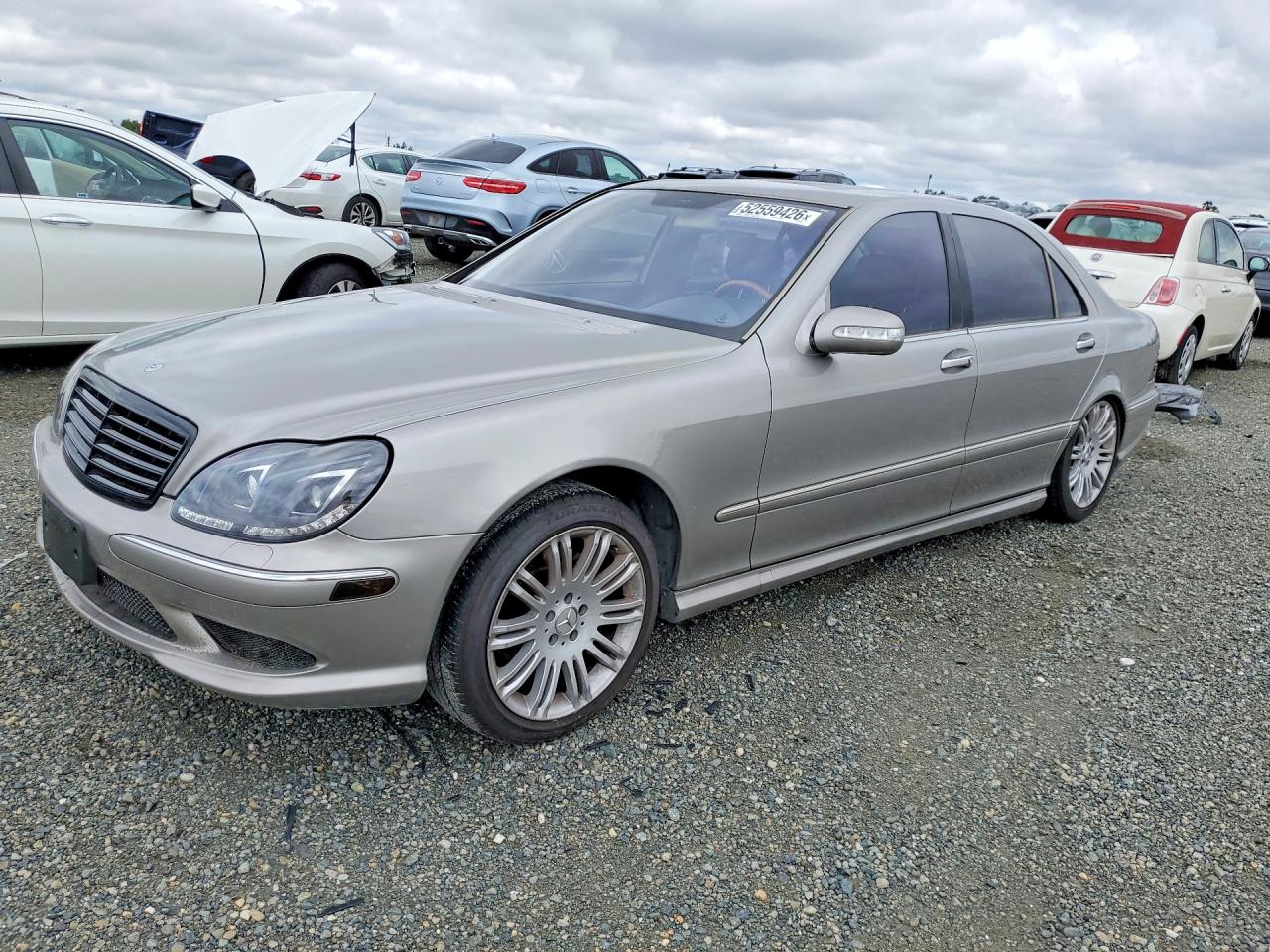 2006 Mercedes-Benz S 500, VIN WDBNG75J26A480989 — Side
