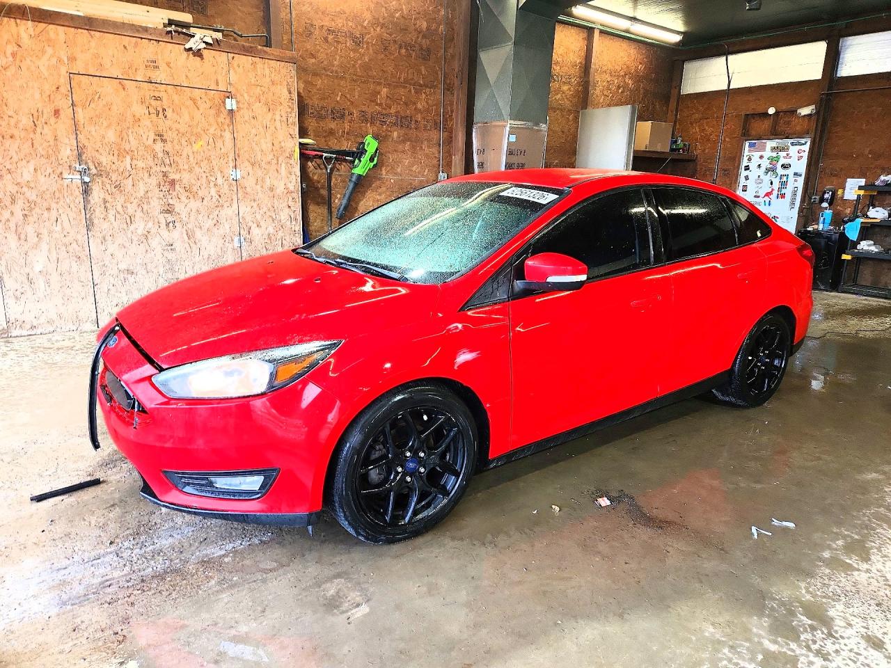 2016 Ford Focus SE, VIN 1FADP3F21GL307148 — Front end
