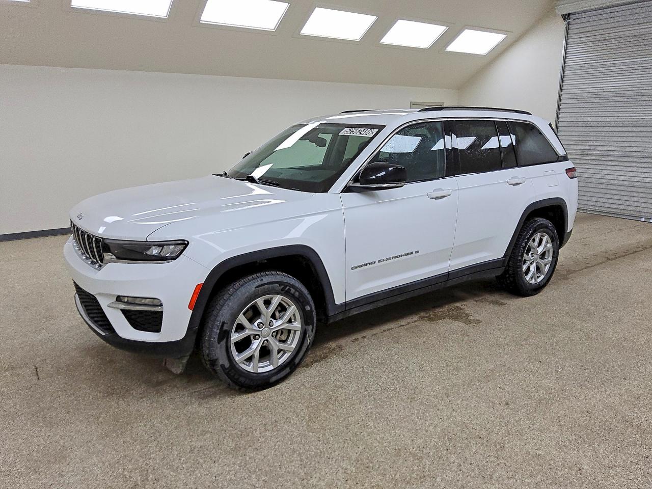 2023 Jeep Grand Cherokee Limited, VIN 1C4RJHBG8P8881281 — Normal wear