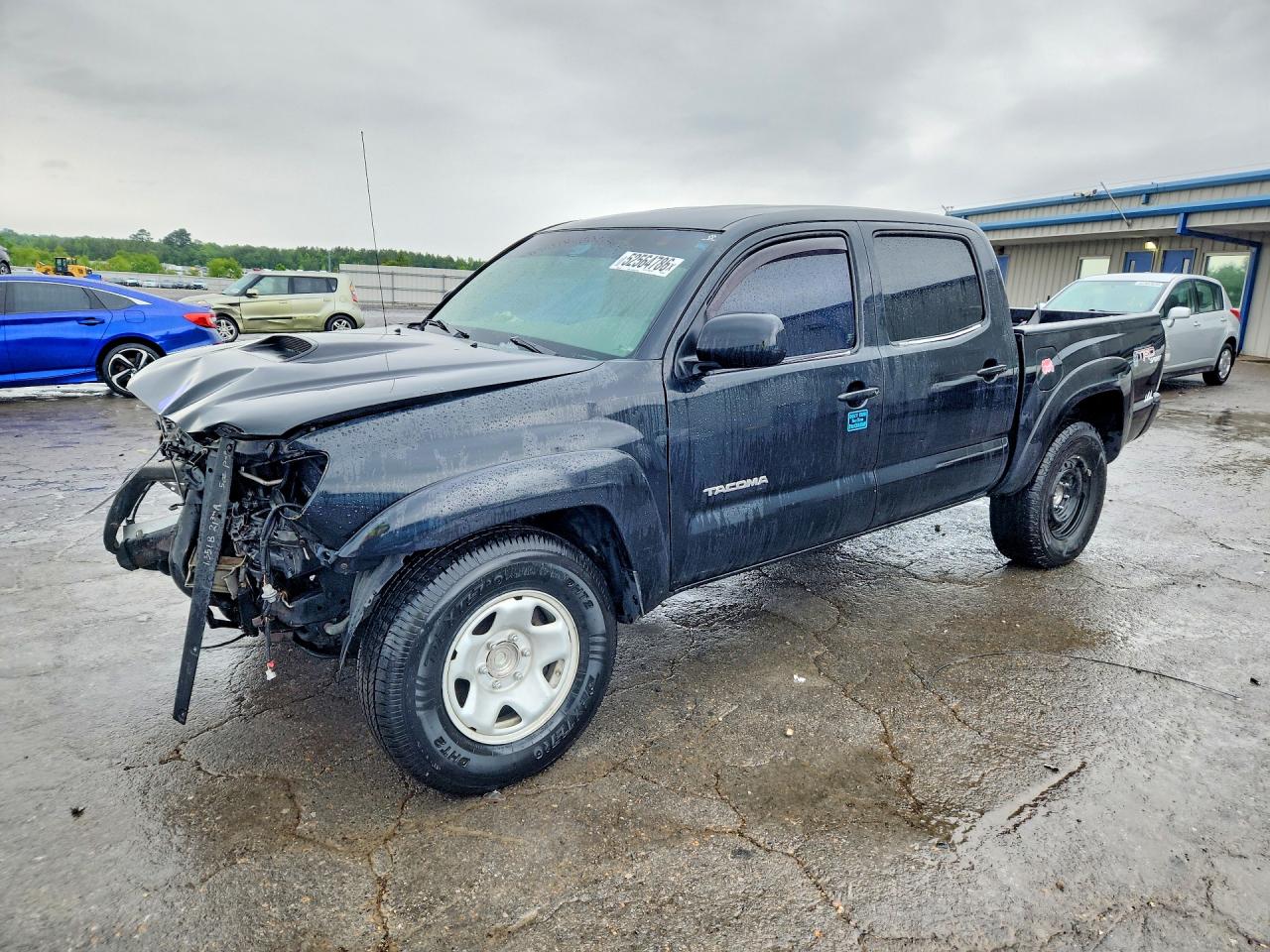 2005 Toyota Tacoma PreRunner, VIN 5TEJU62N05Z043832 — Front end