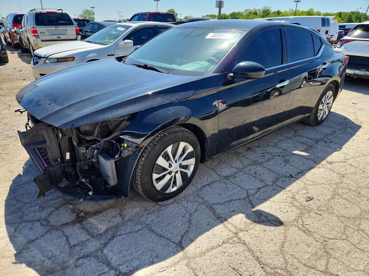 2019 Nissan Altima S, VIN 1N4BL4BV5KC203764 — Перед