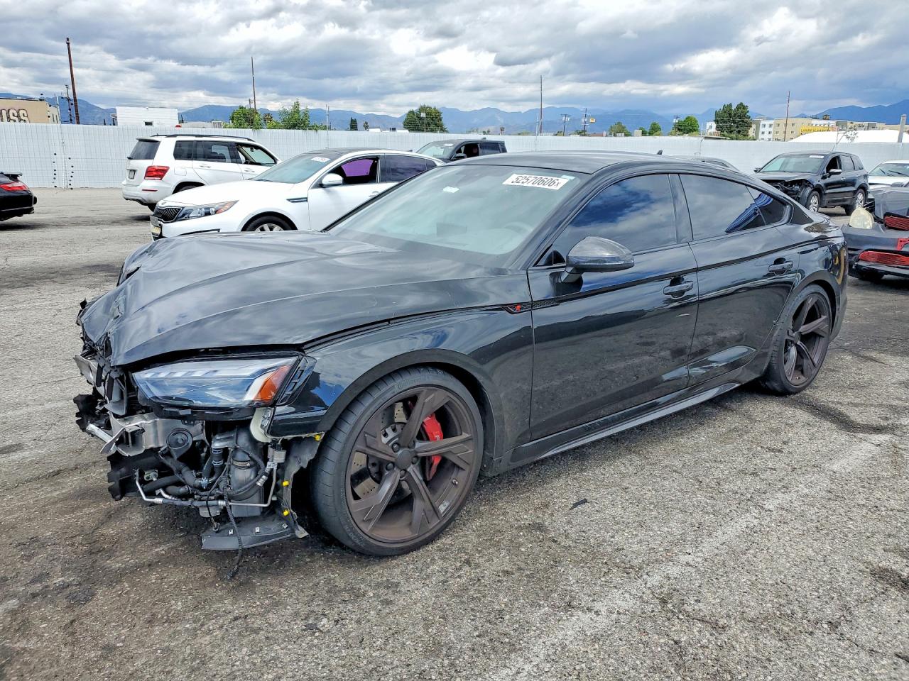 2023 Audi RS 5 Sportback, VIN WUAAWDF52PA902234 — Перед