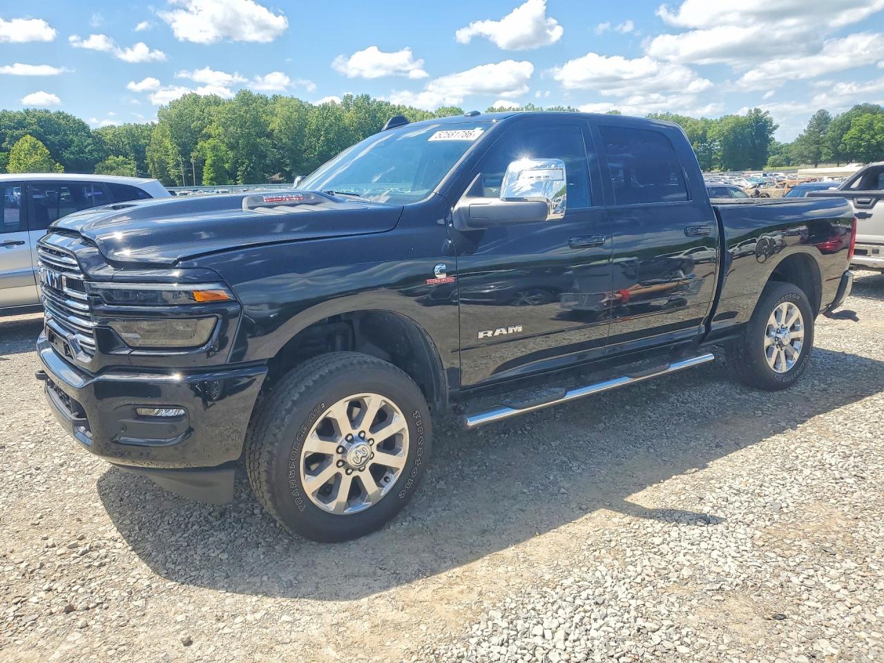 2025 Ram 2500 Laramie, VIN 3C63R5FL1SG508887 — Бок