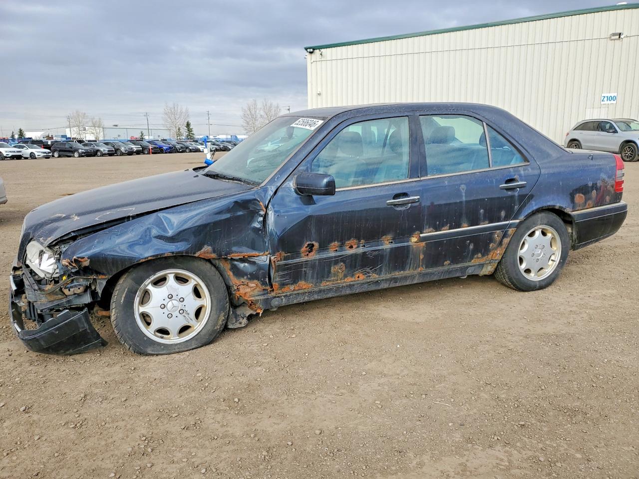 1997 Mercedes-Benz C 230/260/280/320, VIN WDBHA28E7VF588607 — Front end