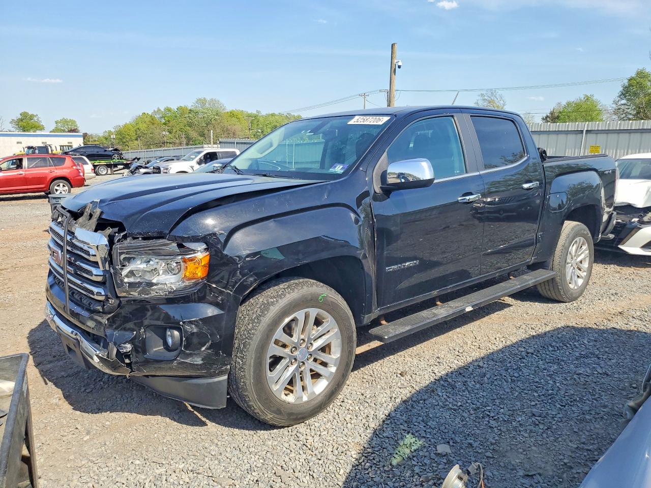 2018 GMC Canyon 4WD SLT, VIN 1GTG6DEN2J1126400 — Front end